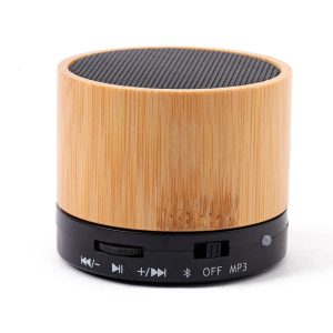 parlante bluetooth de bambu con plastico negro
